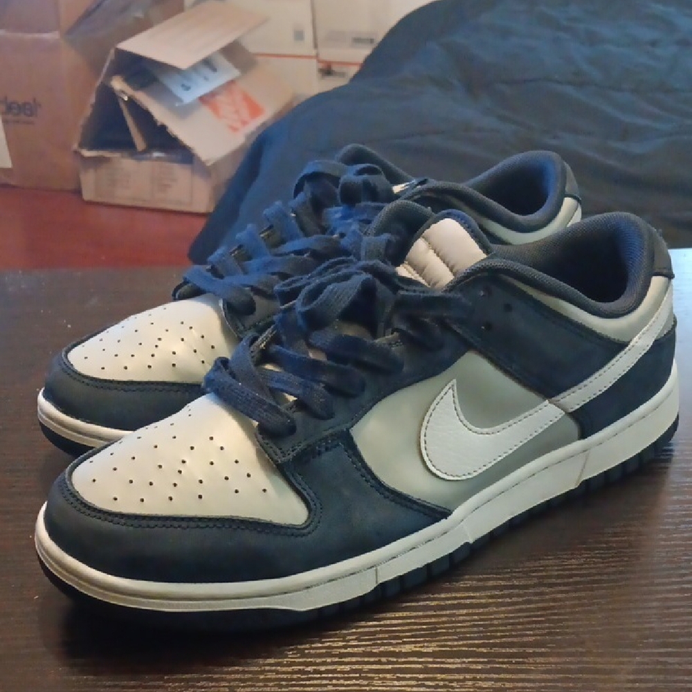 Nike Dunk Low Georgetown Suede in Navy and Gray Mens SZ 11 EUC - Picture 3 of 9